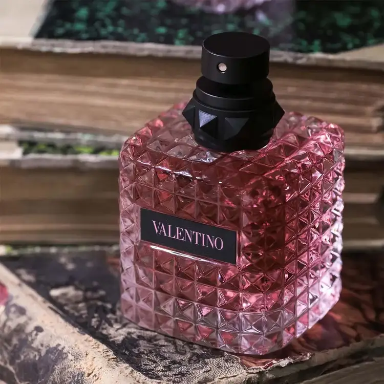 Donna Born in Roma - Eau de Parfum, aroma cítrico y floral