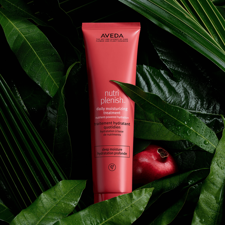 Nutriplenish Tratamiento diario hidrata y nutre el cabello seco y opaco