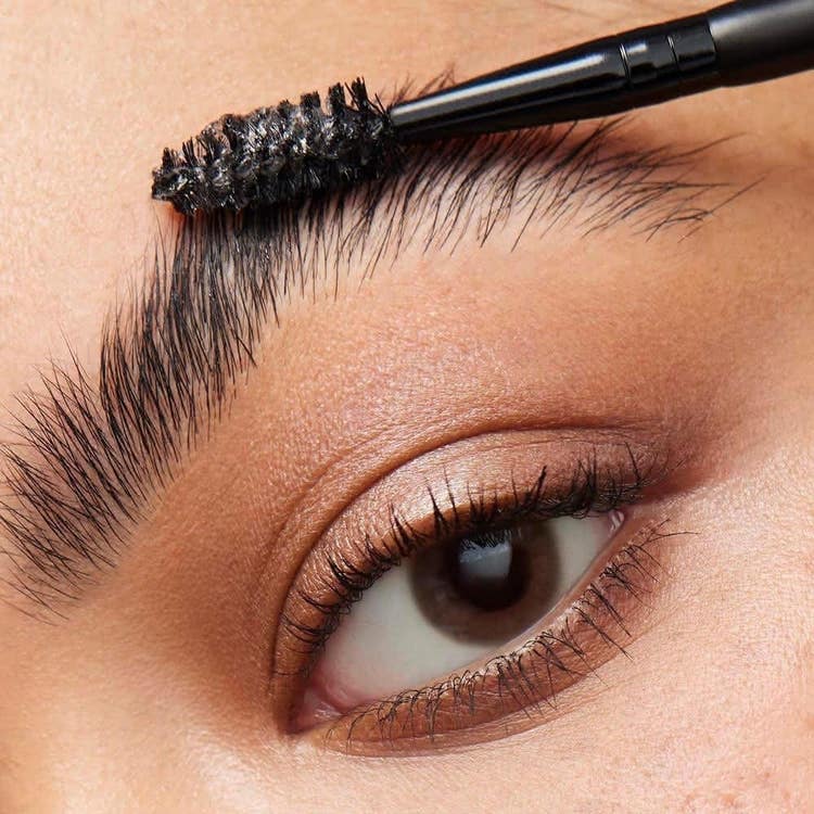 e.l.f. Brow Lift Applicator Cepillo de cejas de doble punta