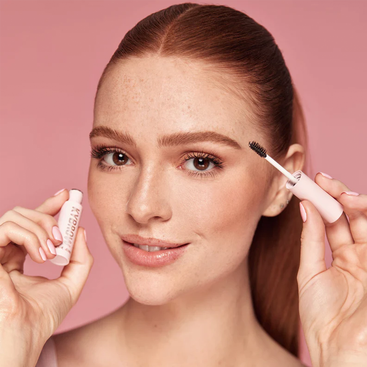 Kylie Brow Gel Gel para cejas larga duración