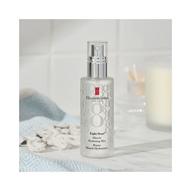 Eight Hour® Spray facial ayuda a calmar, proteger e hidratar la piel