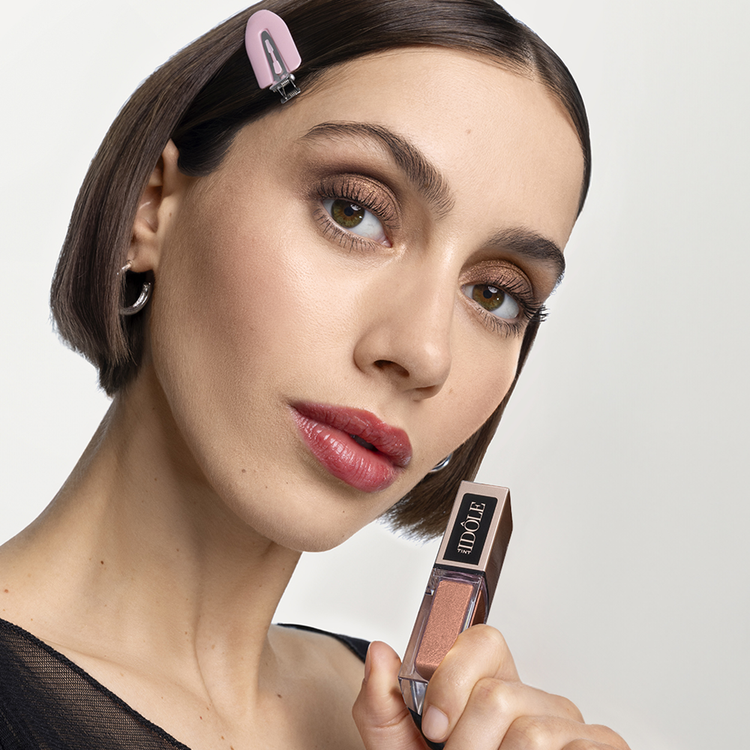 Idôle Tint Sombra de ojos líquida aplicador doble para ojos, rubor y delineado