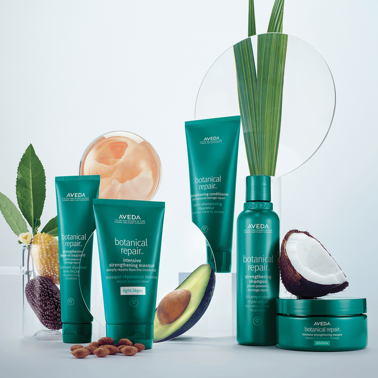 Botanical Repair Tratamiento fortalecedor repara y fortalece, reduciendo las puntas abiertas