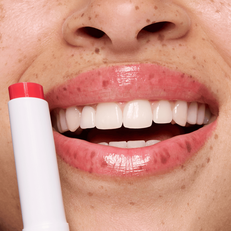 Juicy Bomb Glossy Butter - Bálsamo labial