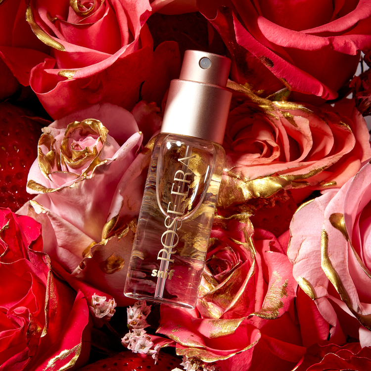Rose Era Eau de toilette tamaño viaje fragancia especial