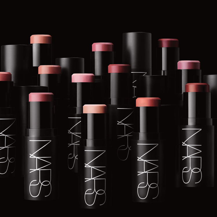 The Multiple - Barra de maquillaje, acabado natural y brillante