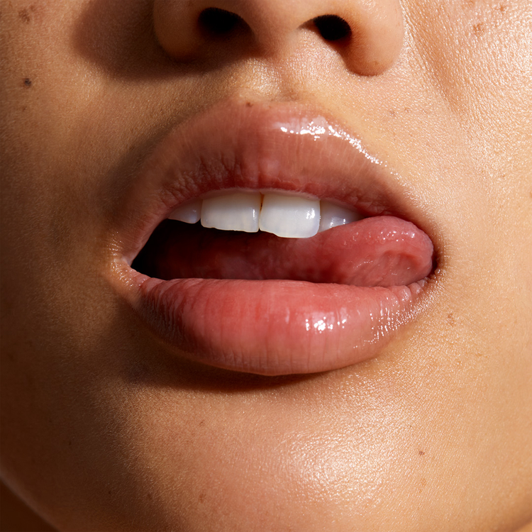 Soft Bisous Mascarilla labial voluminiza los labios