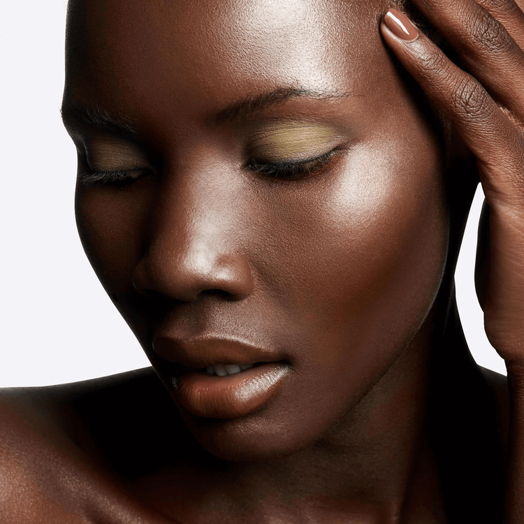 Mineralize Skinfinish Highlighter - Iluminador con polvos, acabado luminoso con textura sedosa