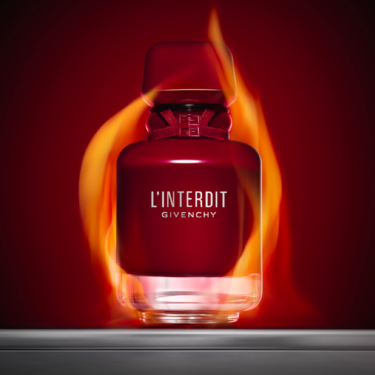 L'Interdit Rouge Ultime - Eau De Parfum, fragancia intrépida impregnada de una sensación de libertad
