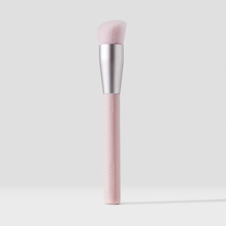 Kylie Brush Brocha punta firme para difuminar imperfecciones