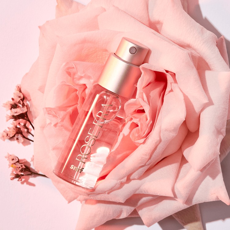 Rose Era Eau de toilette tamaño viaje fragancia especial