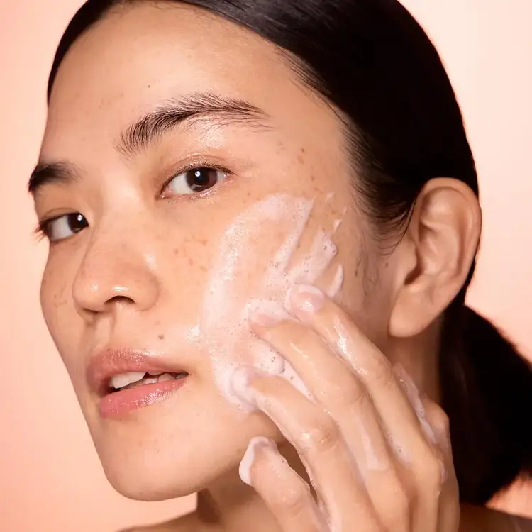 Hydrobubble Deep Foam Limpiador en espuma limpia las impurezas