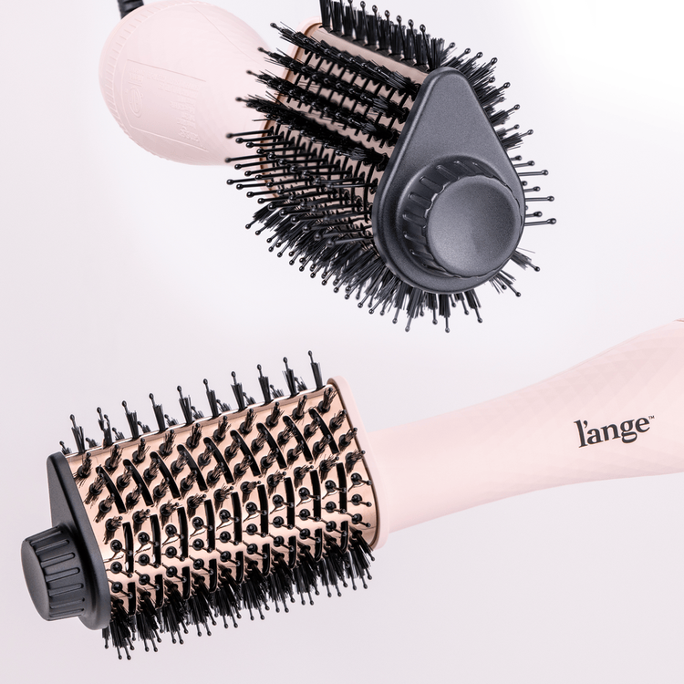 Le Volume Elevé 2-in-1 Titanium Secador y cepillo volumizador volumen y secado rápido