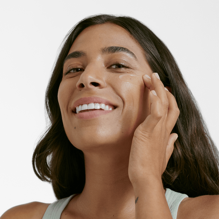 Even Better Clinical™ Radical Dark Spot Corrector + Interrupter - Suero antimanchas, reduce visiblemente las decoloraciones