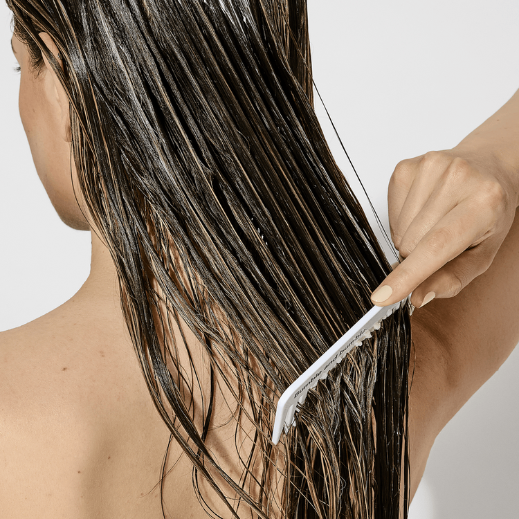 Bond Building - Acondicionador reparador, fortalece el cabello dañado