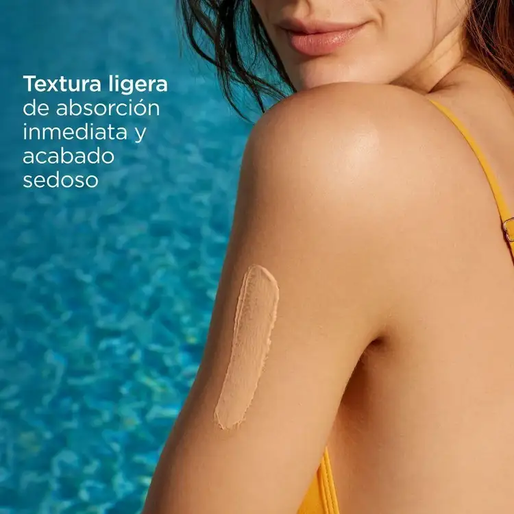 Isdin Corporal Glow - Protector solar corporal, con efecto glow