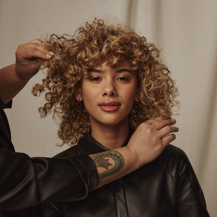 Bb Curl - Reactivador de rizos, hidratación y definición