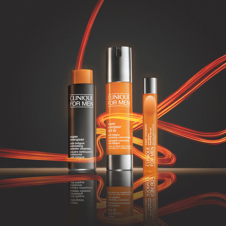 CLINIQUE_FOR_MEN™ Super Energizer™ Anti-Fatigue Depuffing Eye Gel Roll-on antifatiga con refrescante aplicador