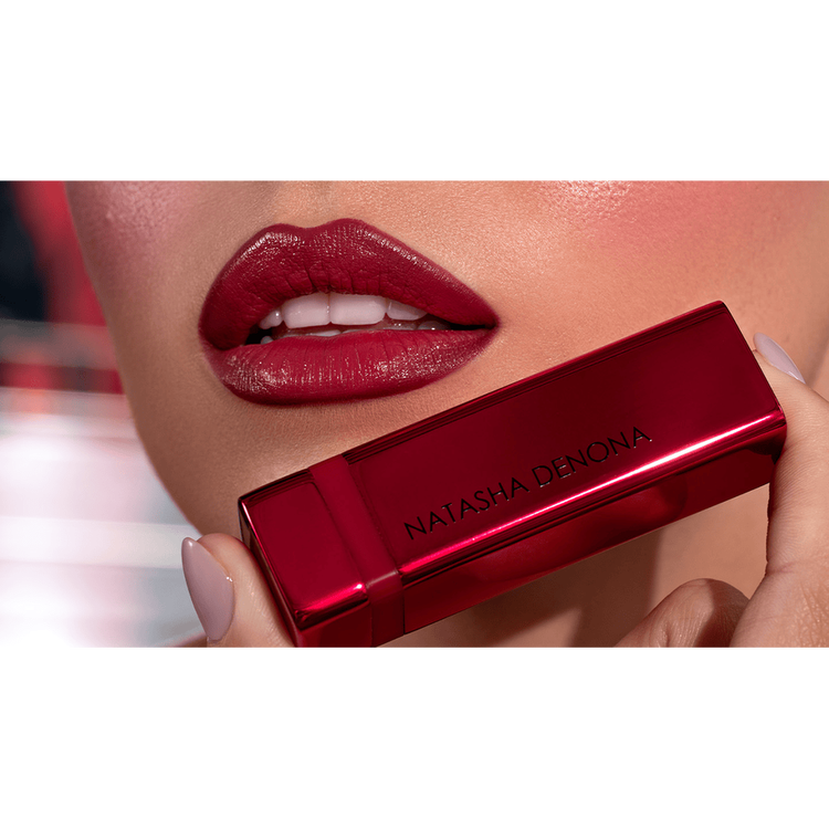 Berry Pop Lápiz labial labial cremoso con nueva fórmula.