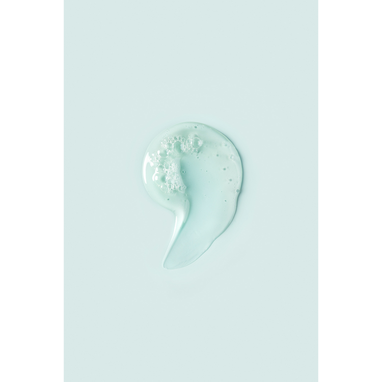 VitalCurl+ Clear and Gentle Shampoo hidrata el cabello