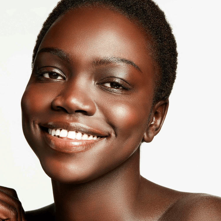 Prep + Prime Natural Radiance Primer hidratante hidrata y pprepara la piel