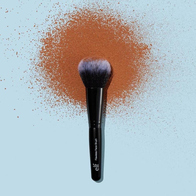 e.l.f. Flawless Face Brush Brocha de maquillaje facial