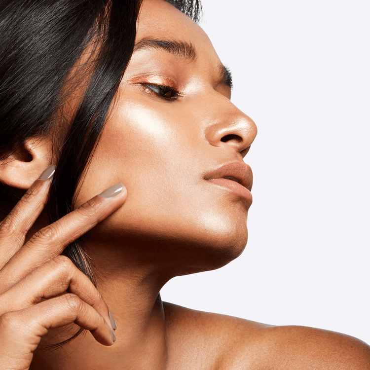 Extra Dimension Skinfinish Highlighter Iluminador acabado luminoso y definido