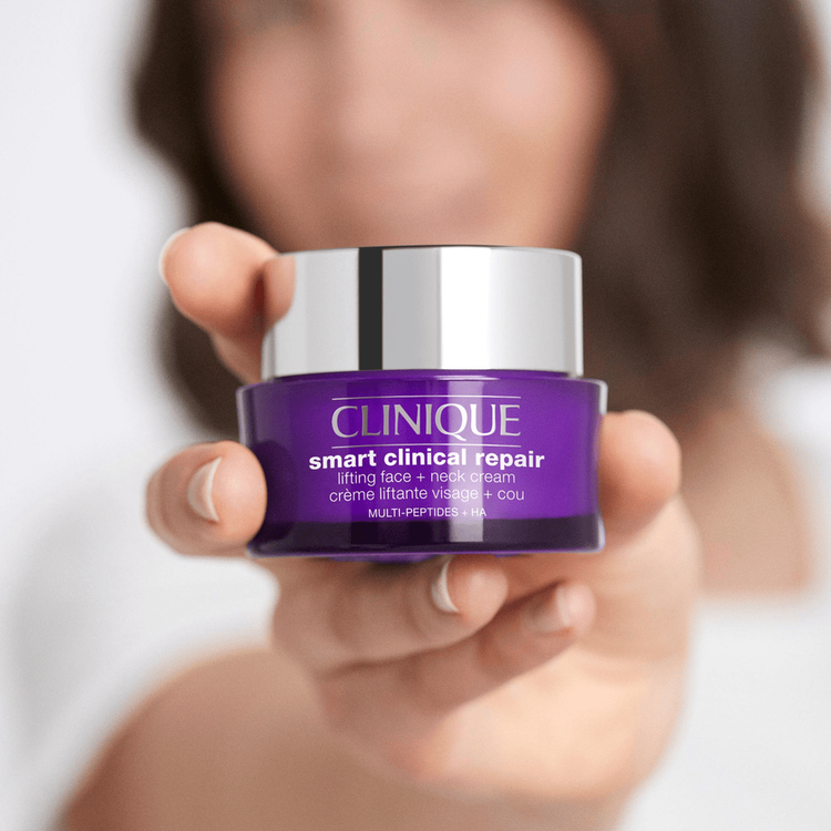 Clinique Smart Clinical Repair™ Lifting Face + Neck Cream Crema reafirmante y antiarrugas levanta visiblemente la piel y combate arrugas