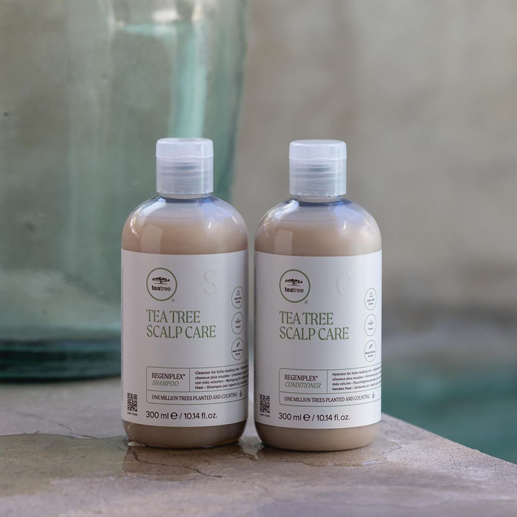 Tea Tree Scalp Care Shampoo limpia el cuero cabelludo