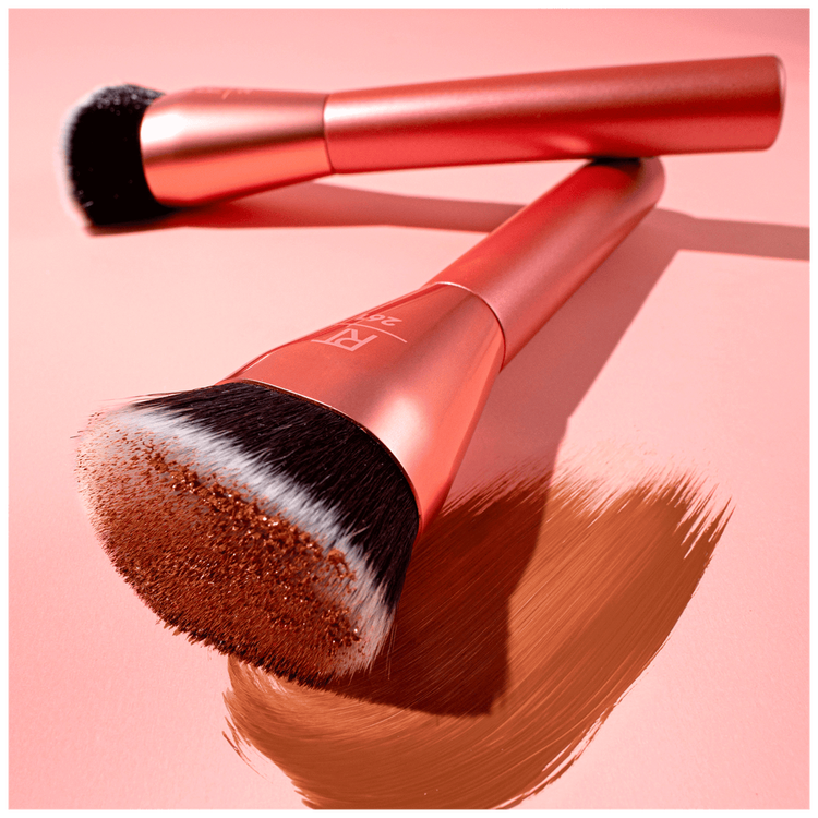 Snatch + Sculp Contour Brush - Brocha de maquillaje #261, para uso con textura líquida, en crema o polvo