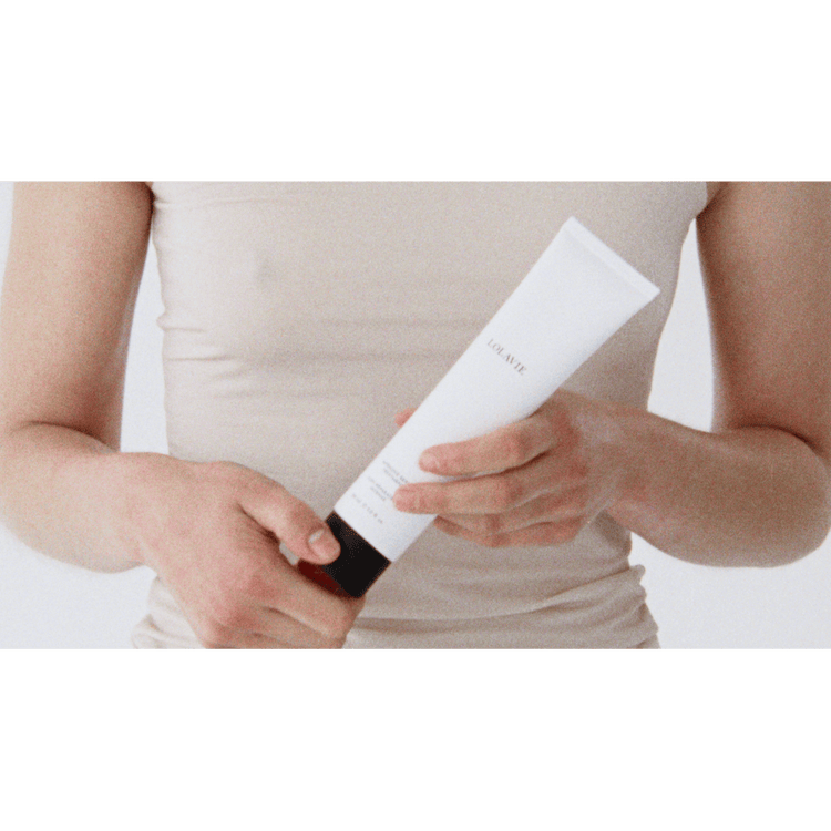 Intensive Repair Tratamiento capilar ayuda a reparar el cabello