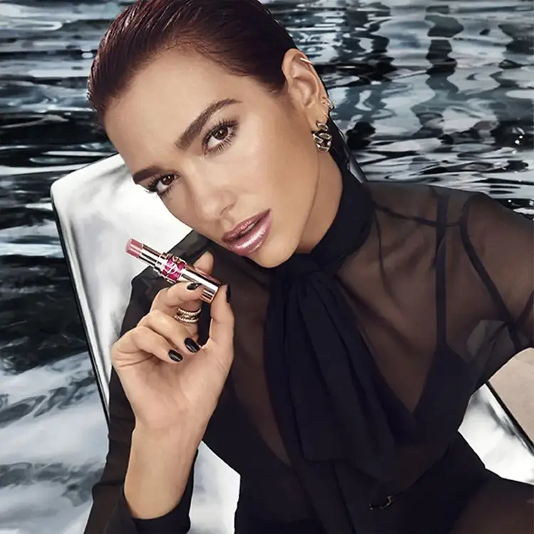 Loveshine Bálsamo labios brillo intenso, volumen y nutrición