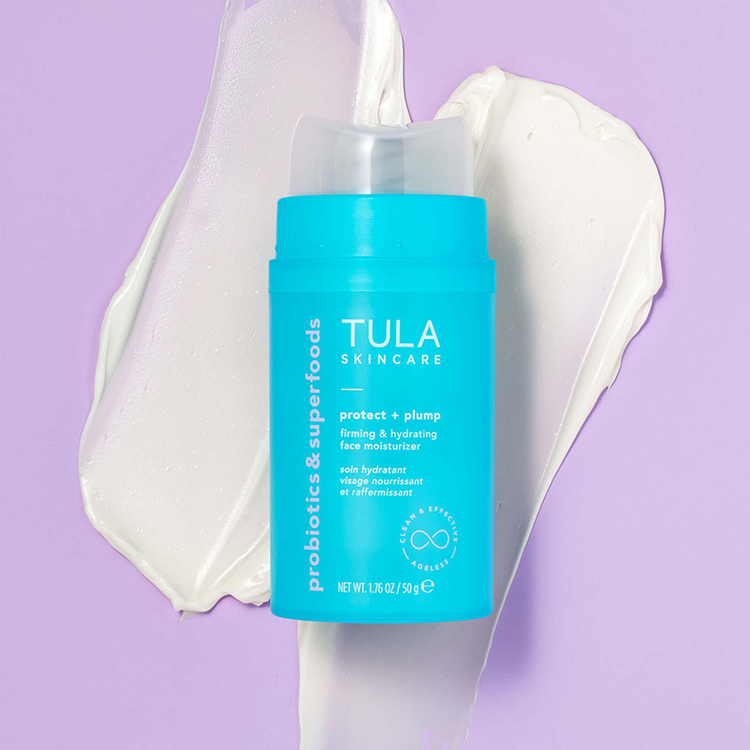 Protect + Plump Firming & Hydrating Face Humectante trata el envejecimiento prematuro