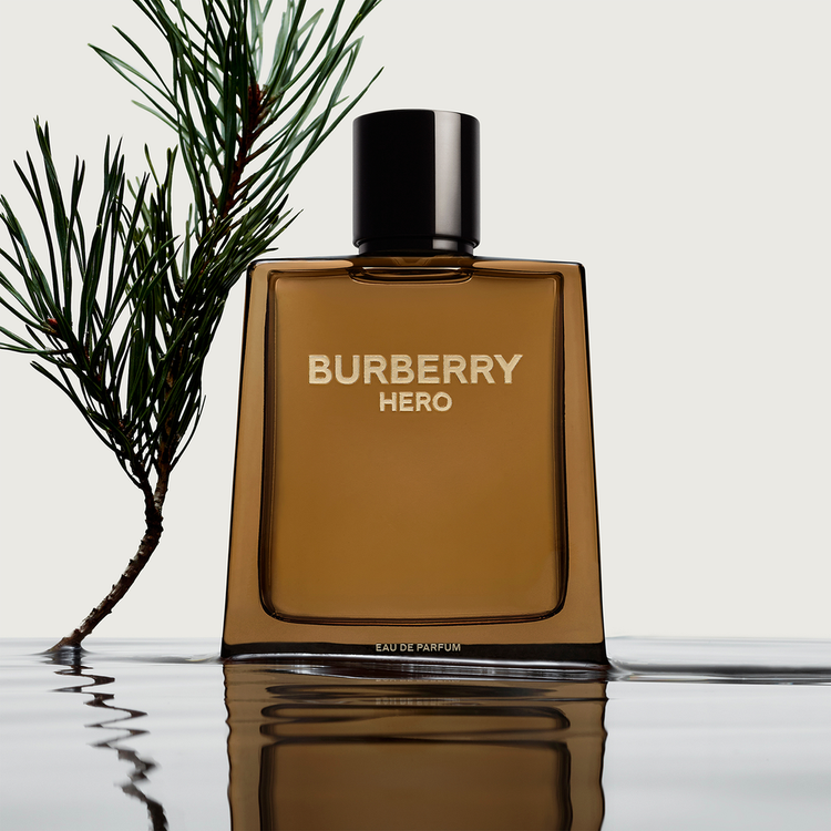 Burberry Hero Eau De Parfum Perfume perfume con aroma amaderado fresco
