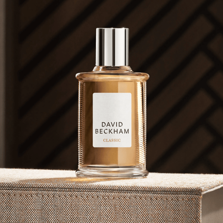 Classic Eau De Toilette Perfume perfume con aroma amaderado fresco