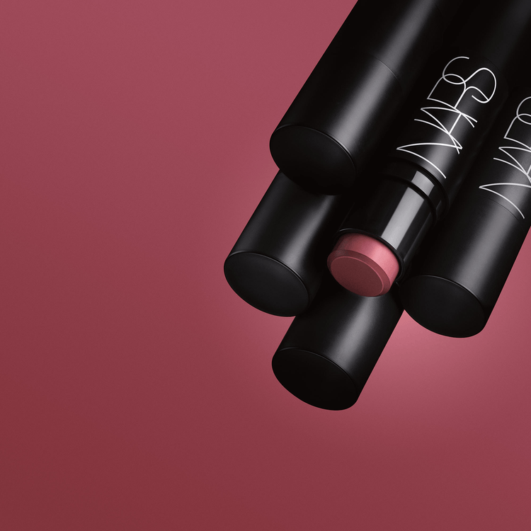 The Multiple - Barra de maquillaje, acabado natural y brillante