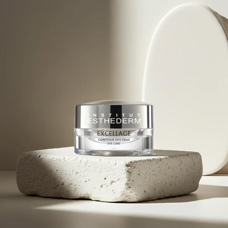 Excellage - Crema contorno de ojos, proporciona luminosidad y firmeza