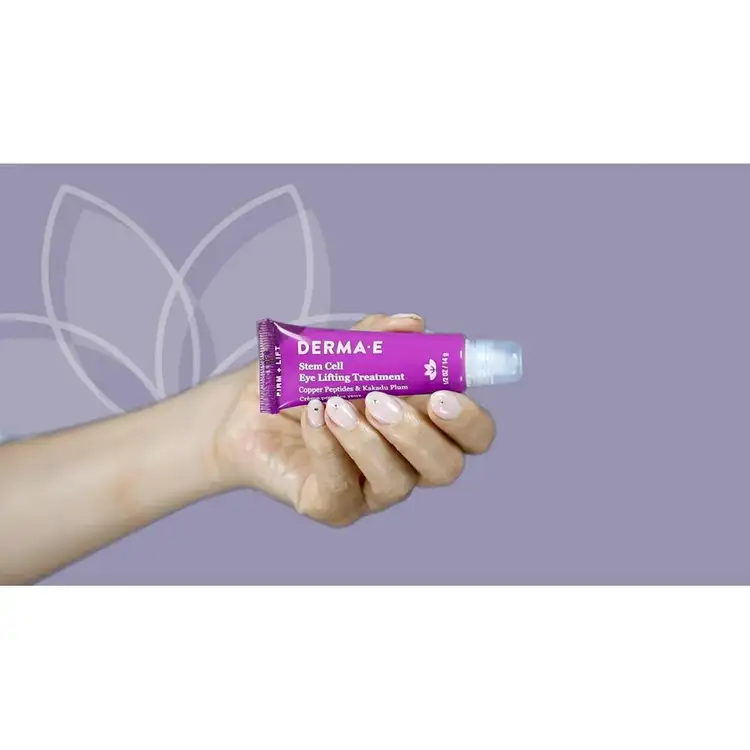 Stem Cell Eye Lifting Treatment with Copper Peptides Tratamiento lifting para ojos reafirma la zona de los ojos