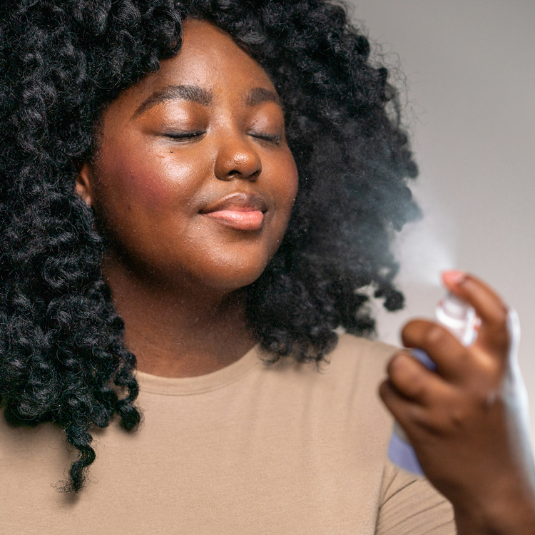 Aloe, Chamomile and Lavender - Spray facial, calma e hidrata la piel