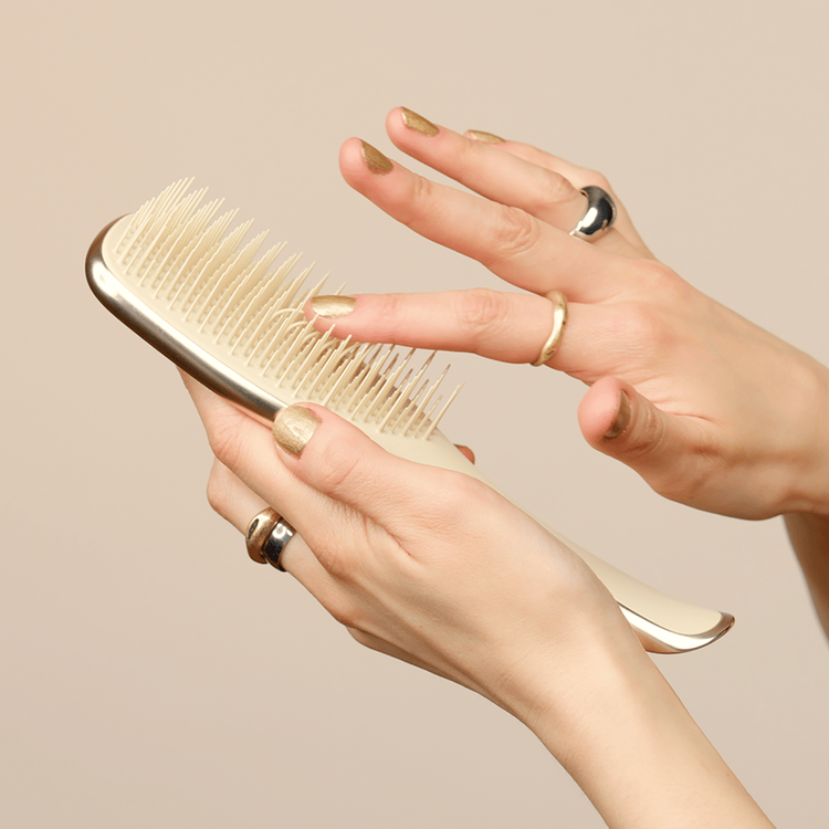 The Chrome Ultimate Detangler Cepillo acabado brillante