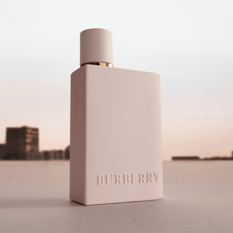 Burberry Her Eau De Parfum Perfume perfume con aroma ámbar