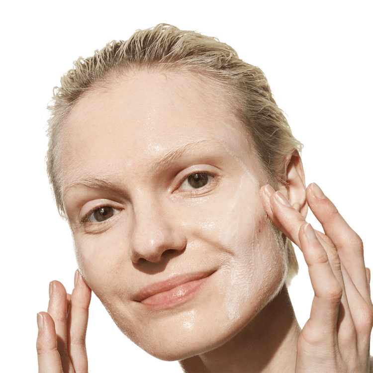 Le Cleanser - Limpiador facial, gel a leche resistente al agua