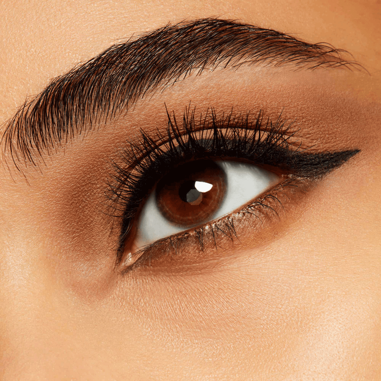 Small Eye Shadow Sombra de ojos alta duración, color y difuminado