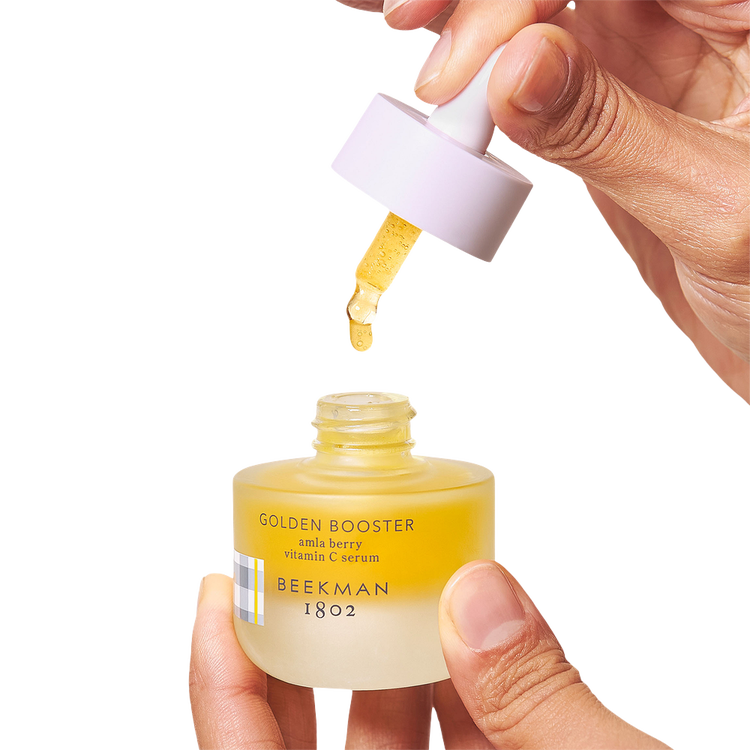 Golden Booster Amla Berry Vitamin C Brightening Serum Suero ilumina y revitaliza tu piel con un toque dorado