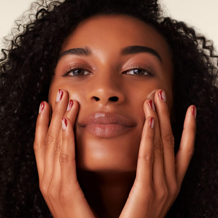 The Essentials - Aceite limpiador, disuelve a fondo las impurezas faciales