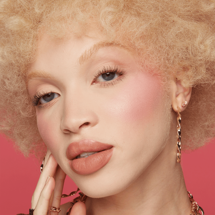 Buttermelt Blush - Rubor, tono natural con efecto radiante