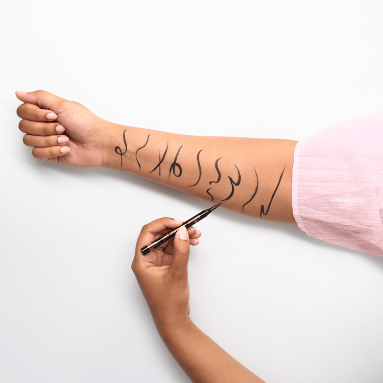 Eyeliner Pen Extra Long-Lasting Delineador delineador ultra larga duración