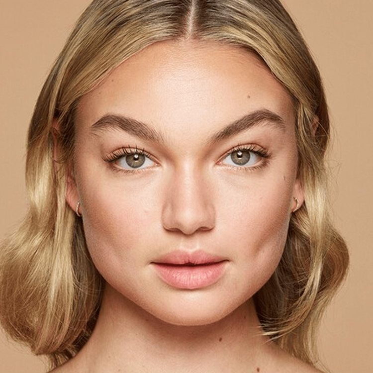 Trublend Hydrating Base de maquillaje 12h de duración