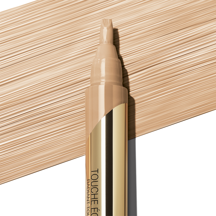 Touche Éclat Barra de labios disimula ojeras y añade luminosidad