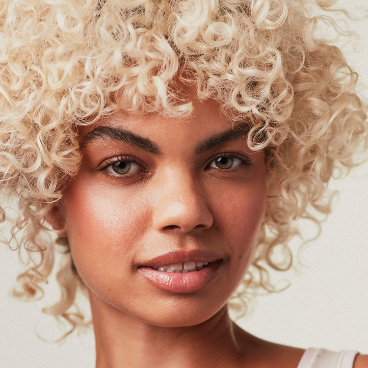 PLATINUM BLONDE Shampoo matizador potente